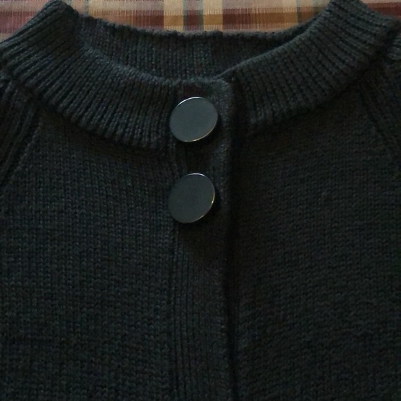 Sophisticated Designer Sweater Cape Black Size Medium - Picture 8 of 10